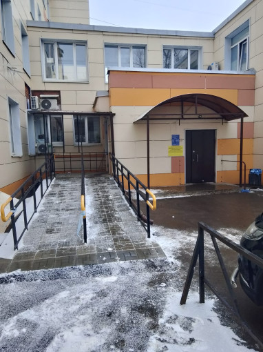 Пандус в поликлинике по адресу Ново-Ямской пер, д. 4 Пандус в поликлинике по адресу Ново-Ямской пер, д. 4.